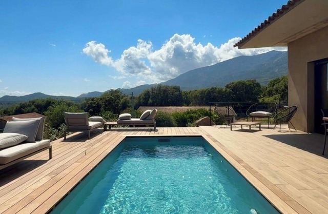 Exceptional villa with pool Porto Vecchio