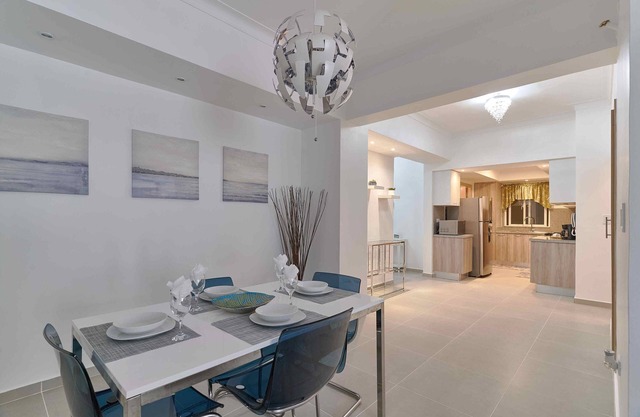 Exclusive 2 bed Apt. Evaristo Morales
