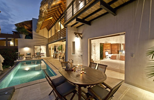 Exclusive 4 Bedroom/4 Bath View Penthouse In La Ropa, Zihuatanejo