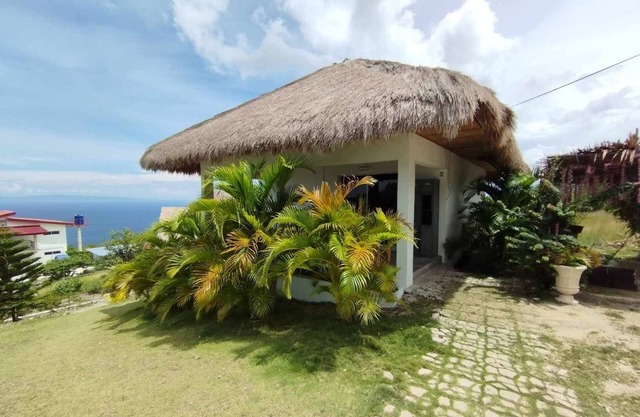 Exclusive Mountain Resort 25pax- Pool + Netflix + HBO + Videoke + WiFi