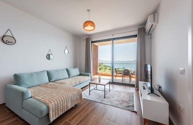 Exclusive Seafront Apartments | Apartment 2