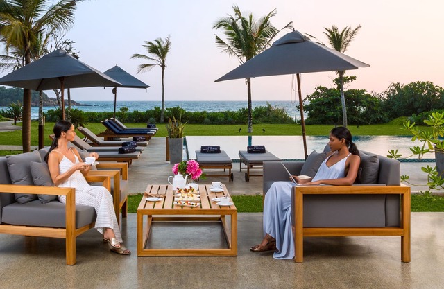 exclusive use of luxury fully staffed beach front 4 bed villa with private pool