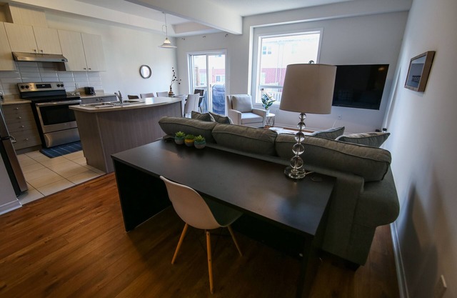 Executive 3 Bedroom Townhome close to the lake in Stoney Creek