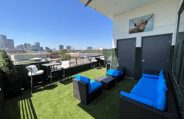 Executive Dallas Boutique Condo!