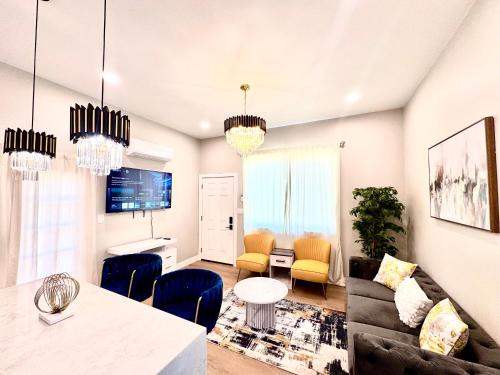Exotic Home Escondido by sdstay