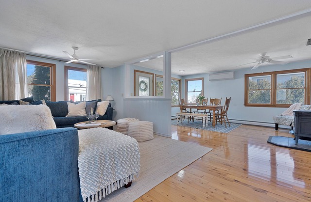 Expansive Family Beach Compound @ Ferry Beach ~ Sleeps 17!