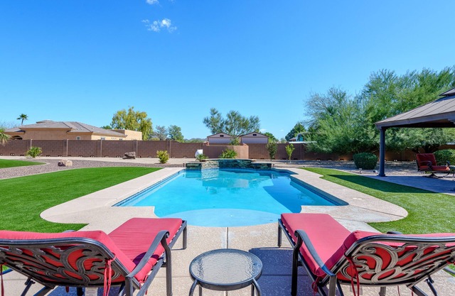 Expansive Vacation Home for your next AZ Vacation! Back yard PARADISE.