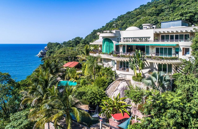 Experience Luxury Living at Our Ocean Front Villa in Puerto Vallartan