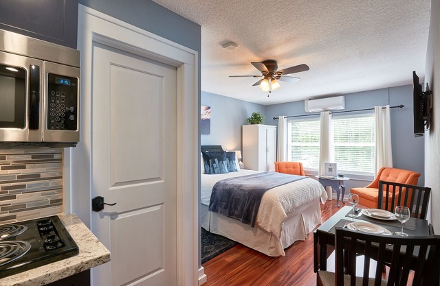 Experience historic Newberg at Yamhill Flats: Suite 2