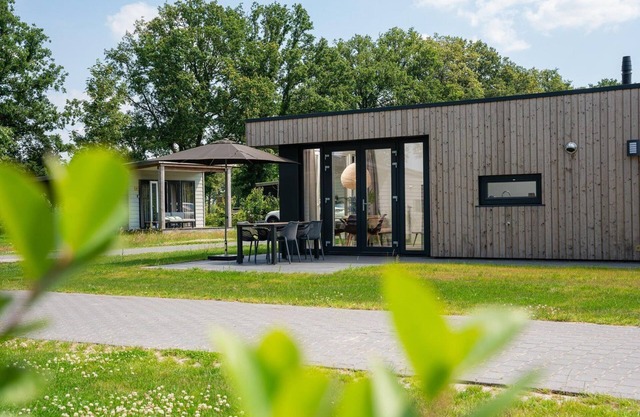 Experience Slow Living in this spacious nature cottage!