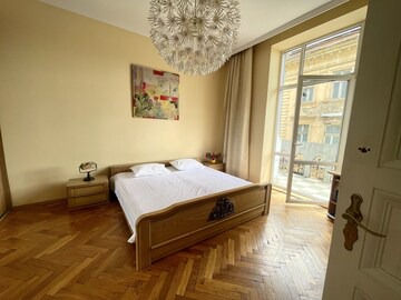 Explore Lviv from Comfy Apt in Halytskyi District