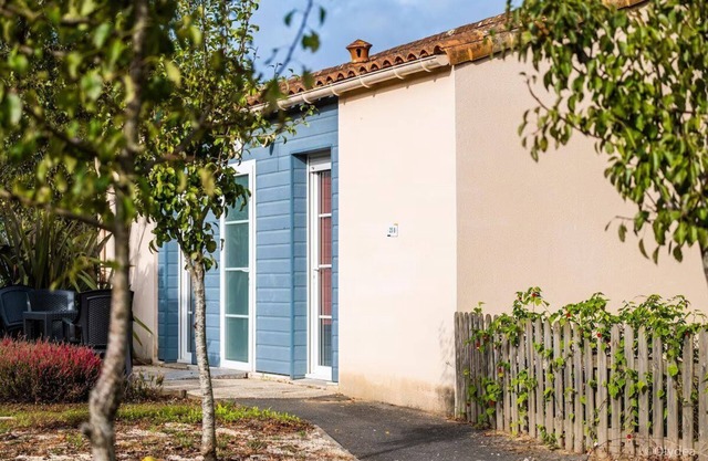 Explore Puy du Fou from a Peaceful Countryside Base - Free Parking Included