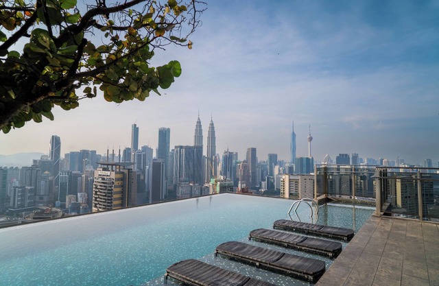 EXPRESSIONZ KLCC BY MANA-MANA