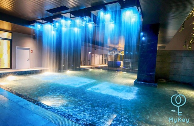 Expressionz Professional Suites by MyKey