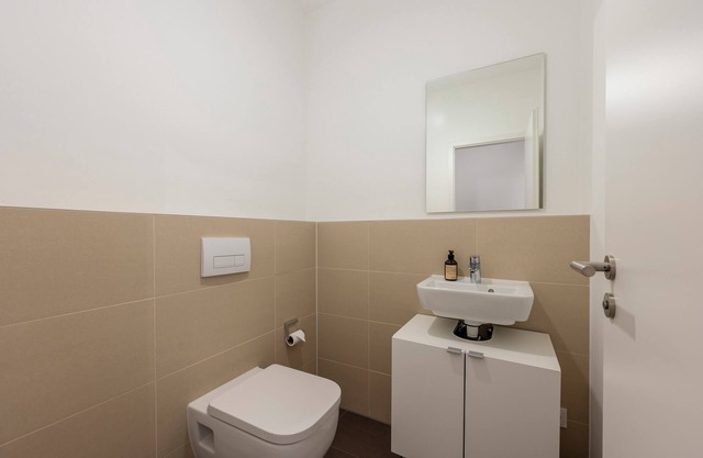 EXQUIS Design 3BR-Apartment ART-DECÓ I Balcony I Family-friendly I Parking