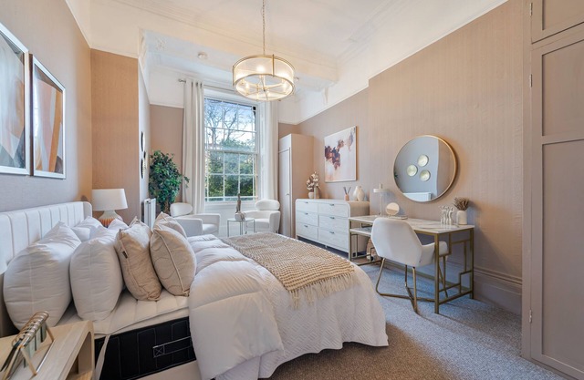 Exquisite 1-bed flat in Clifton