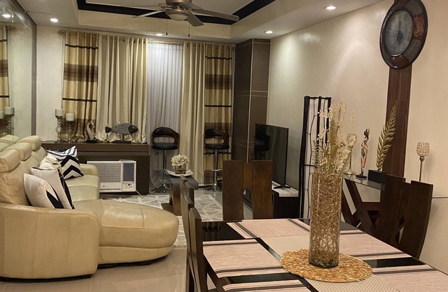 Exquisite 2 bedroom Suite At Eastwood City!