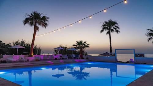 Exquisite Rethymno Villa Villa Gyokko 3 Bedrooms Beach Front Private Outdoor Swimming Pool Pigianos Kampos