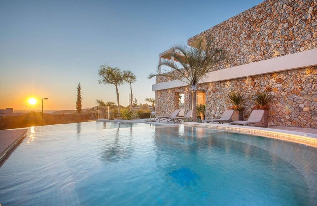 Exquisite Rhodes Villa | Venezia Grand Master Villa | 3 Bedroom | Private Pool.