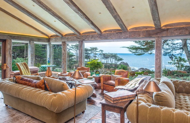 Exquisite Rustic Coastal Luxury - Near Pebble Beach, Carmel, Big Sur - Sleeps 4