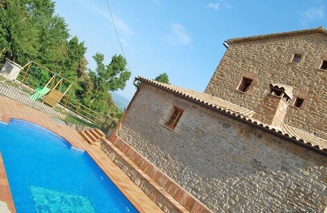 Extraordinary spacious and luxurious limestone house with all facilities