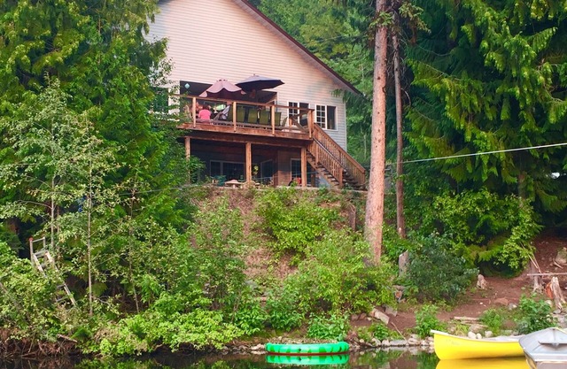 Family Fun, Seclusion, and AdventurenYou'll find it at Kingfisher Cove!