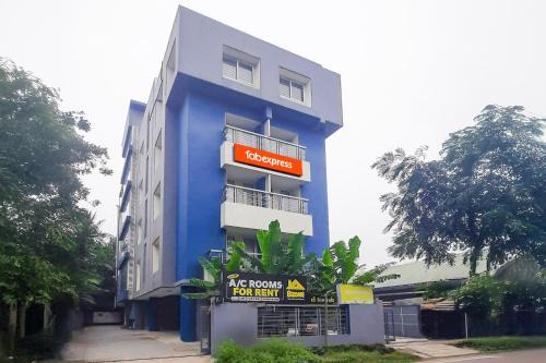 FabExpress B Zone - Nr Valluvar Kottam Monument & US Visa biometrics center and US consulate