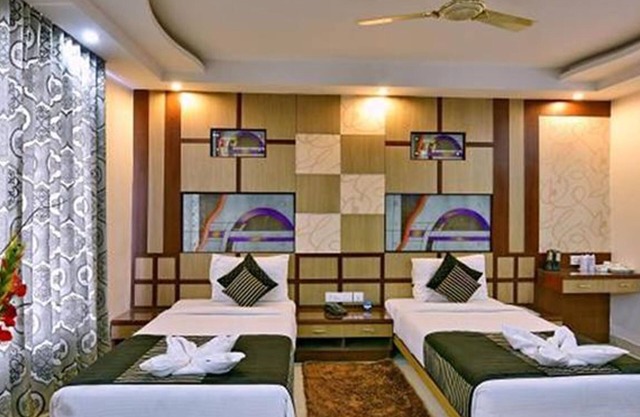 Fabhotel Prime Simna International