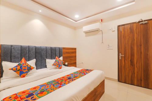 FabHotel Rachna Palace and Banquets - Nr Lekhraj Metro Station