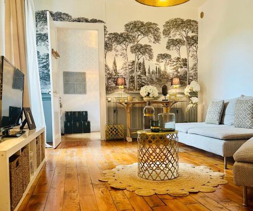 Fabuleux! La Maison Au Bois Dormant