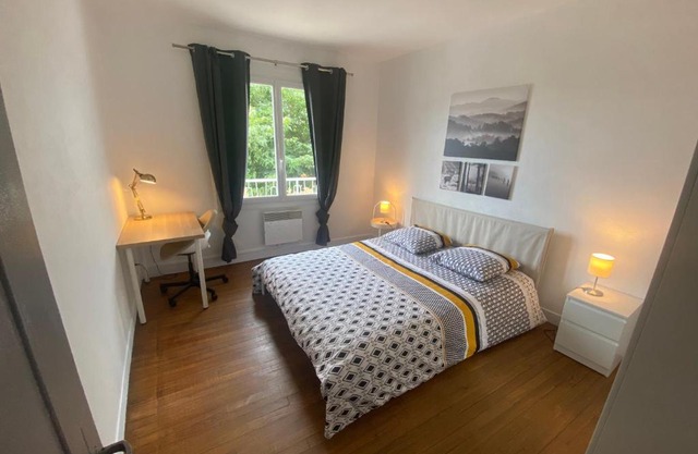 Fabuleux T3 climatisé de 85 m2, situé au calme avec grand parking gratuit privé ,Fibre wifi