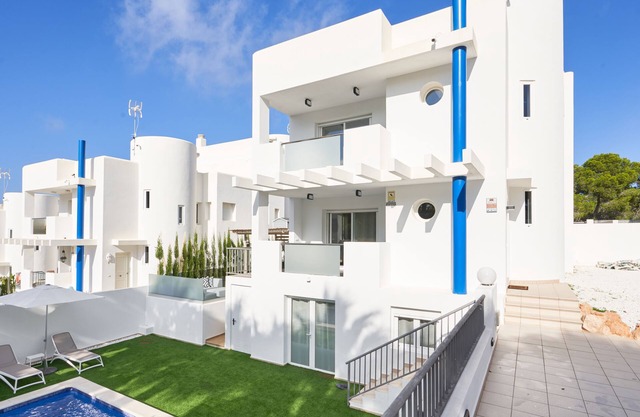 Fabulous modern Villa, 10 min walking from Cala Vadella, private swimming pool.