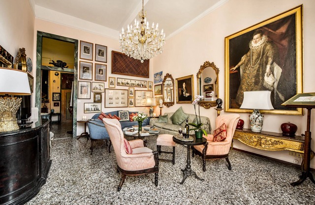 Fabulous & ample home, sleeps 6 , 3 Ba- central Venice - CIN IT027042C2WJJLYVZD