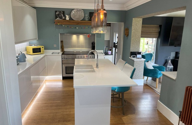 Fabulous fun family house in Templenewsam, Leeds. Entertainment space galore.