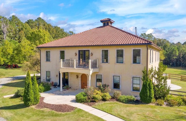 Fabulous Six Bedroom Jordan Lake Tuscan Villa.