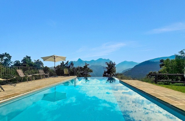 Fabulous Spectacularly Located Romantic Cottage With Private Infinity Pool