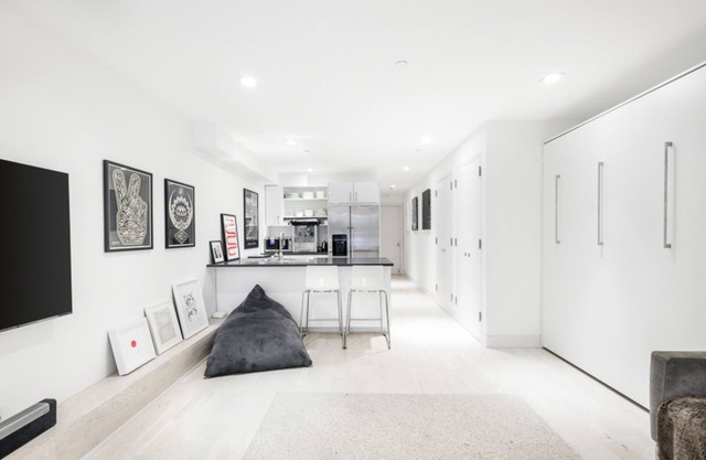 Fabulous Studio apartment Central Park New York.