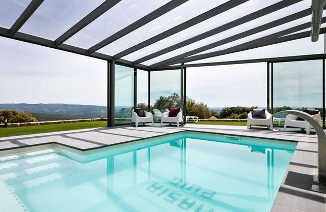 Fabulous Villa for 28 with Heated Pool.