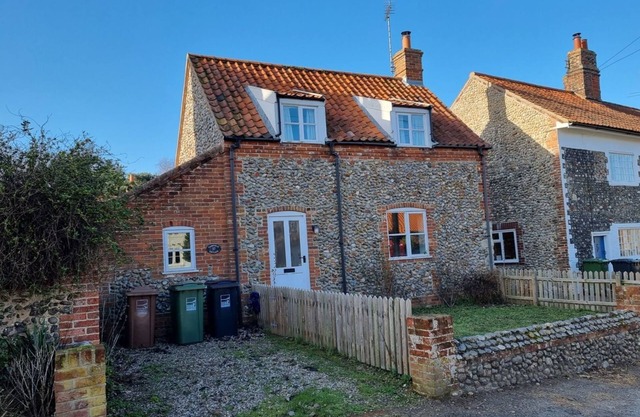 Fairfield Cottage - a self catering cottage that sleeps 4 guests in 2 bedrooms