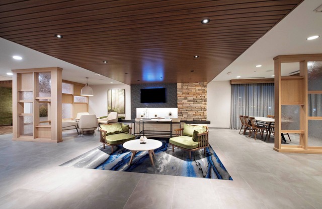 Fairfield Inn & Suites by Marriott Dayton North