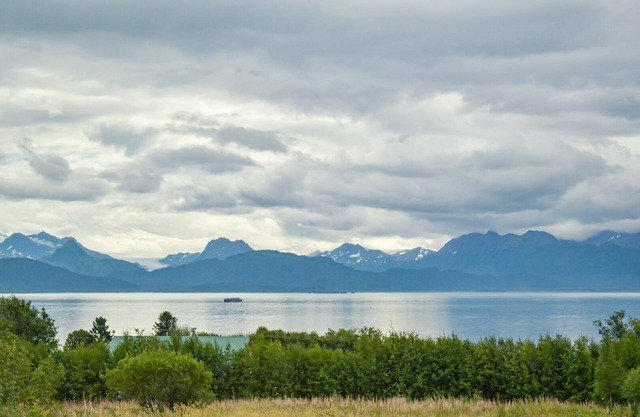 Fall Deals! Panoramic Ocean and Mountain Views!