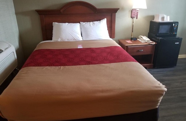 FALLS INN