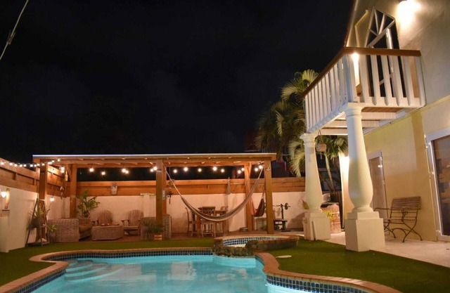 Familie huis met privé zwembad & jacuzzi stranden en natuur dichtbij Villa