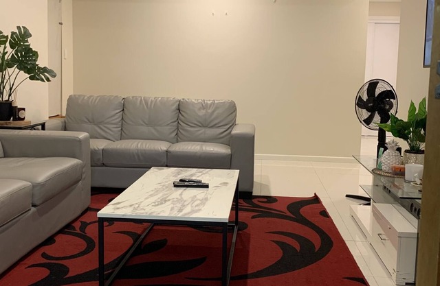 Family 2 bedroom apartment on ground floor 10min drive to Ipswich CBD