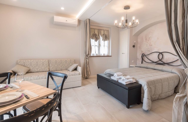Family apartment with pool and spa in Assisi