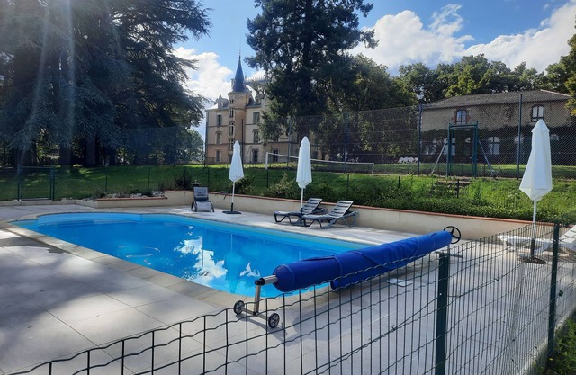 Family castle in a 5 hectares park between Lyon and St Etienne