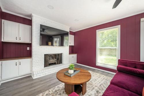 Family & Dog Friendly 4BD-3BA in Stone Mountain