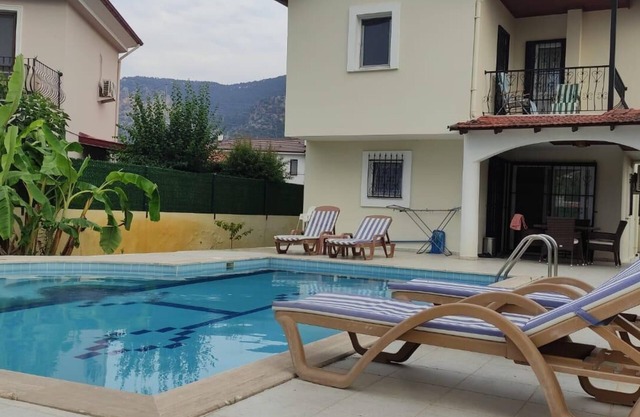 Family-Eko friendly reasonable villa with private pool and garden