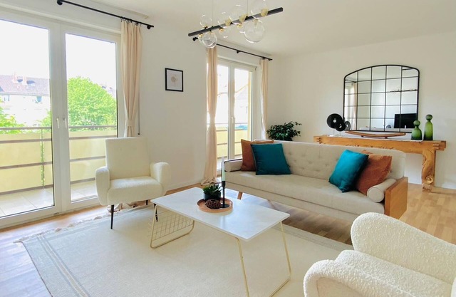 Family-friendly home with WIFI/Netflix and parking close to BASF