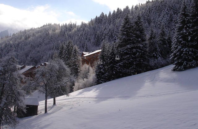 Family Friendly Apartment with Balcony and Stunning Mountain Views